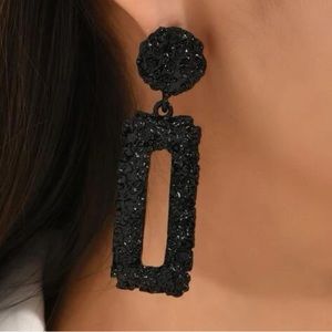 Black dressy earrings